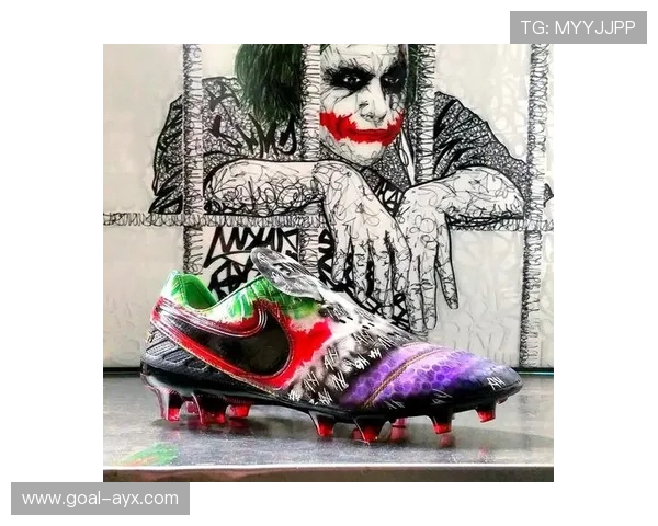 足球鞋个性化新潮流：为你的球星贴纸打造专属风格